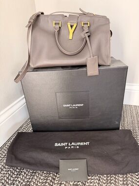 Saint Laurent Small Classic Y Cabas in Brown/Gray Leather